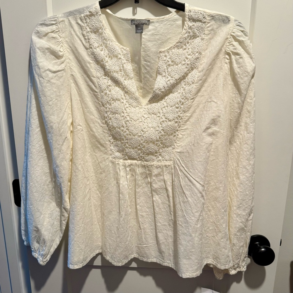 Women’s Size 1X Off White/Ivory Color- Yoke Blouse With Crocheted Accent